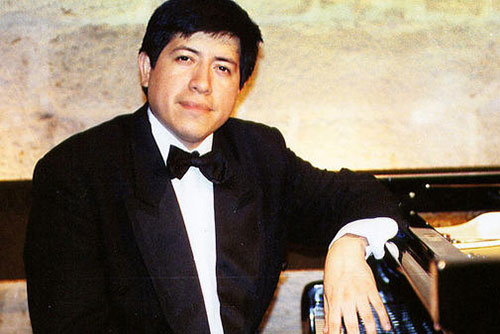 <strong class="bu">Vladimir Valdivia</strong>